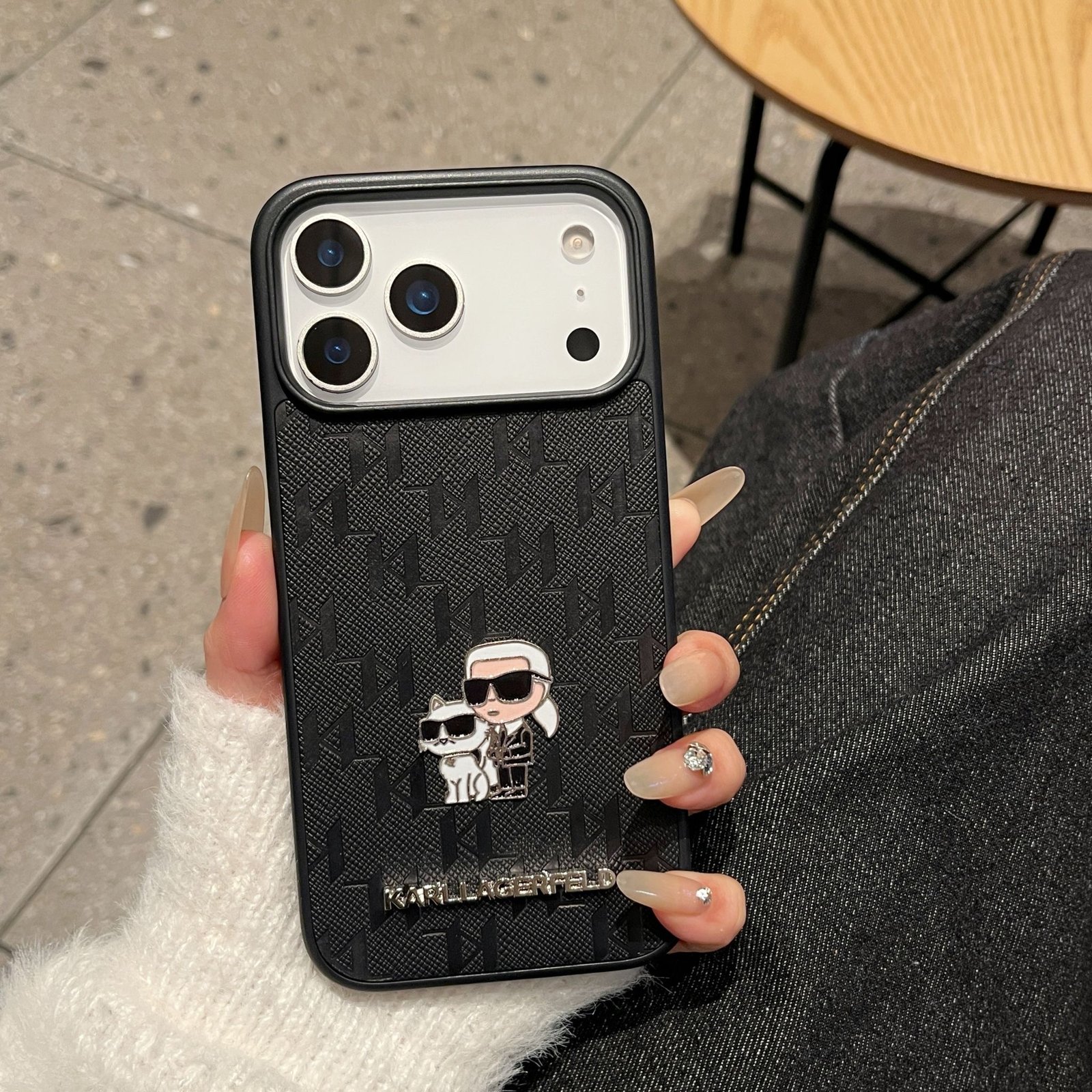 Karl Lagerfeld Monogram Premium Case for iPhone - Figura 6